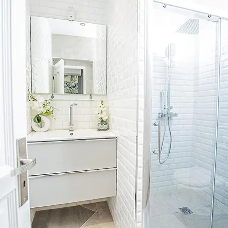 דירה Private With Private Heatead Pool, Sauna And Jacuzzi In אנטיב